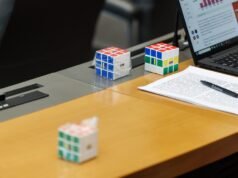 NOV ZAPLET V AFERI BLACK CUBE! POSLANCI SPREJELI POMEMBNO ODLOČITEV – Poglejte, kaj bodo zdaj preiskovali in kdo je pod drobnogledom!