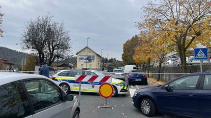 DRAMA SREDI SLOVENSKEGA MESTA! Dva zamaskirana moška vstopila v trgovino, nato pa se je zgodilo tole!