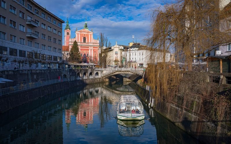 CENE GORIVA BODO PRESENETILE ŠTEVILNE SLOVENCE?! Po petkovem skoku cen nafte prihajajo nove napovedi – poglejte, kaj nas čaka na bencinskih črpalkah!