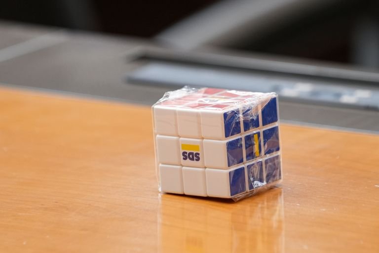 VELIK PREOBRAT V AFERI BLACK CUBE! PO TREH NEUSPEŠNIH POSKUSIH SO POSLANCI SPREJELI POMEMBNO ODLOČITEV – POGLEJTE, KAJ BODO ZDAJ PREISKOVALI!
