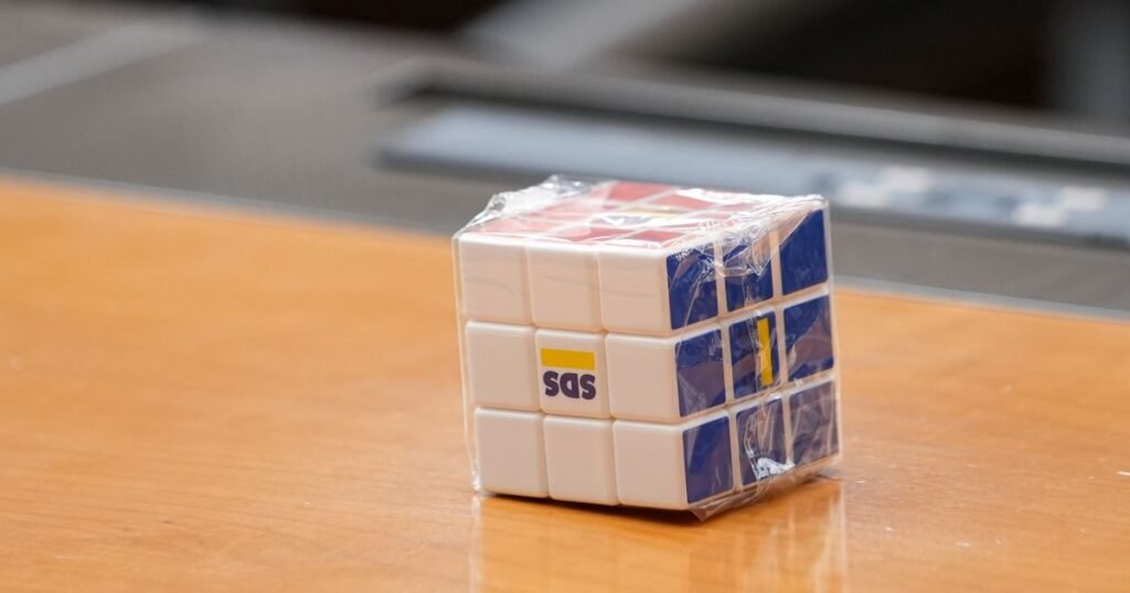 VELIK PREOBRAT V AFERI BLACK CUBE! PO TREH NEUSPEŠNIH POSKUSIH SO POSLANCI SPREJELI POMEMBNO ODLOČITEV – POGLEJTE, KAJ BODO ZDAJ PREISKOVALI!