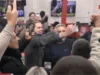 DRAMA U INFORMERU! Građani ušli u zgradu, Vučićević odmah reagovao i uputio hitan poziv!